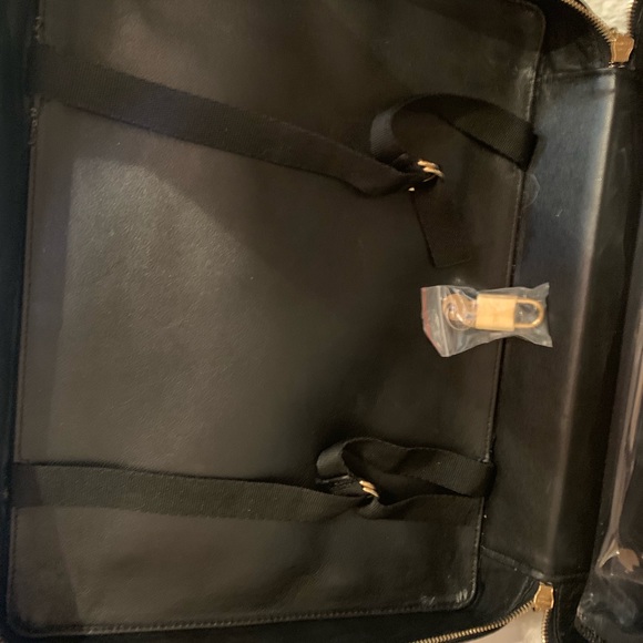 NFS**Traded**CHANEL Caviar Briefcase Black EUC💝 - Picture 6 of 8